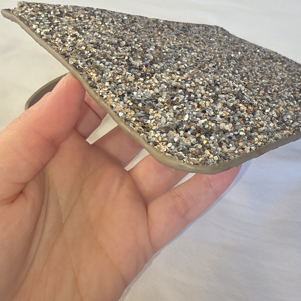 Old Navy Glitter Wristlet Clutch - Picture 4 of 6